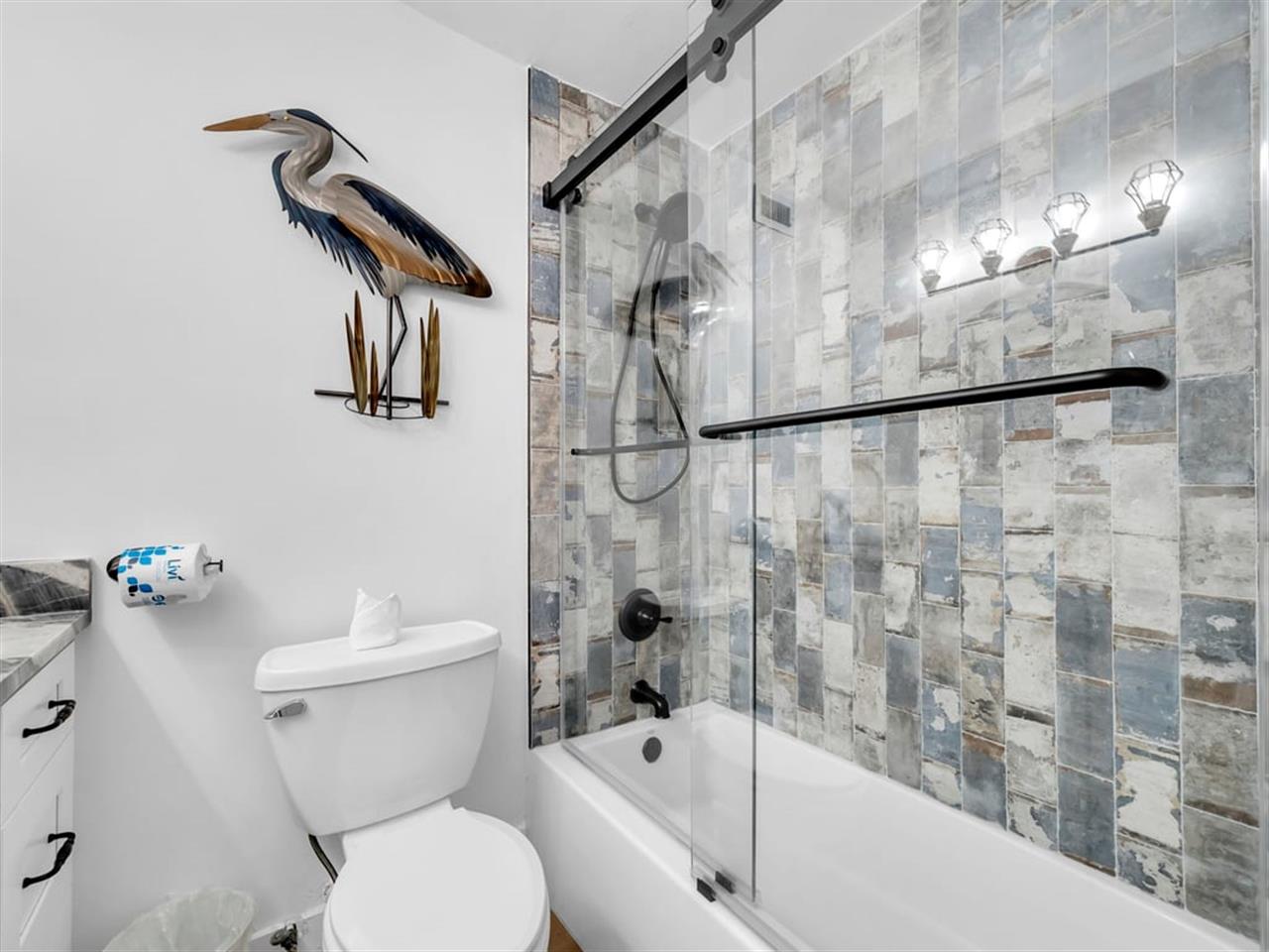 Guest Bathroom with ShowerTub Combo