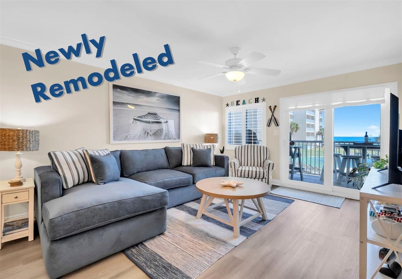 Living Area with Gulf Views and Sleeper Sofa