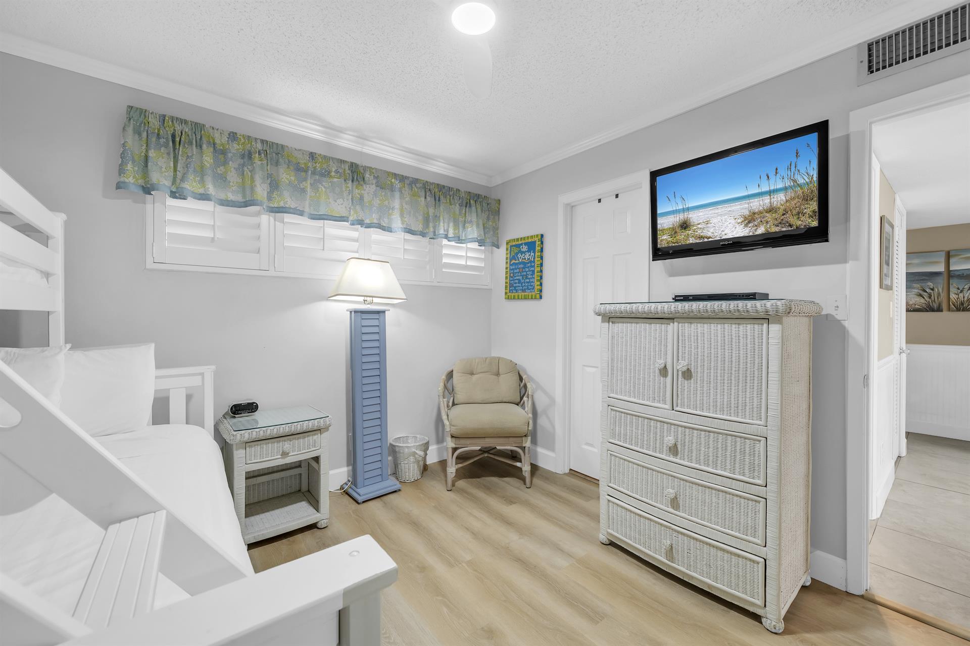 Guest Bedroom Overview