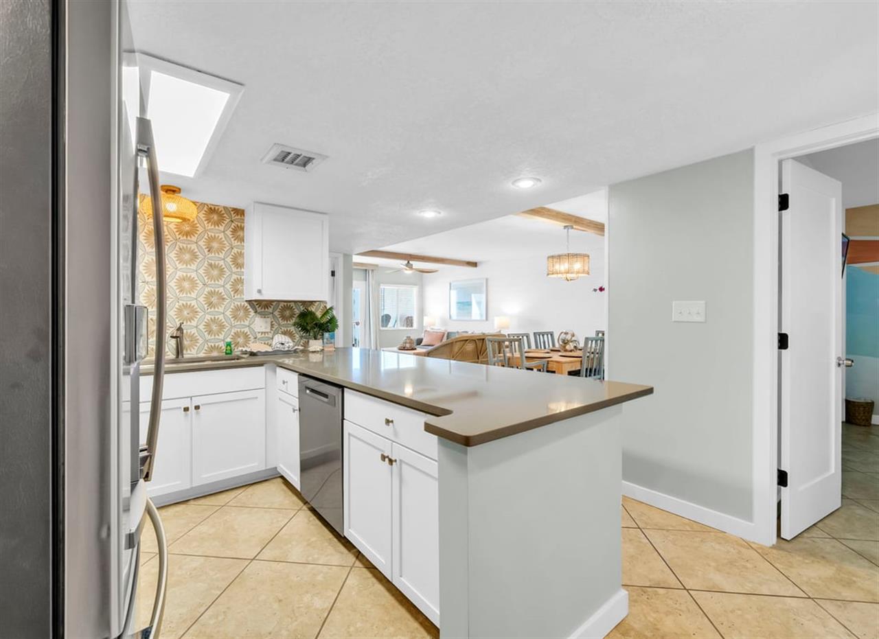 Kitchen entry
