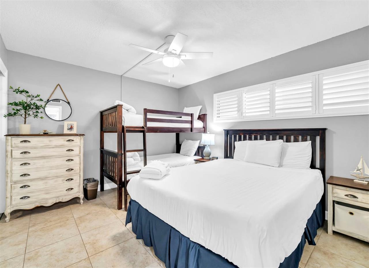 HSRC Guest Bedroom with Twin Bunk  Queen Bed