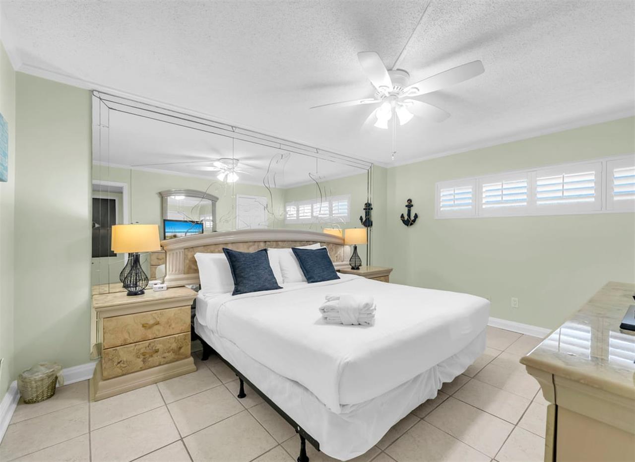 HSRC Bedroom With King Size Bed