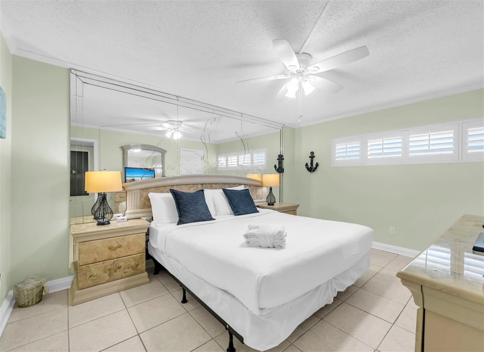 HSRC Bedroom With King Size Bed