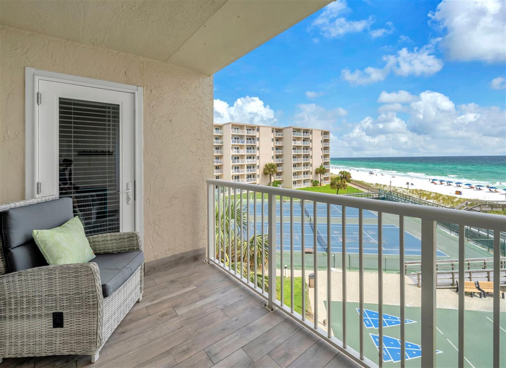 HSRC Private Balcony