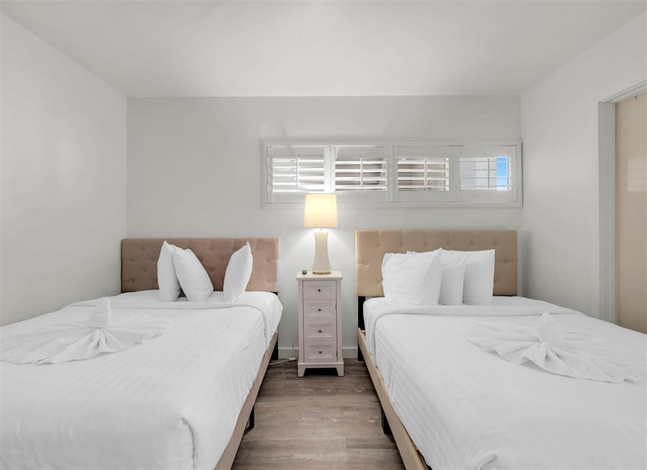 HSRC 517 Guest Bedroom with Sleeping up to 4