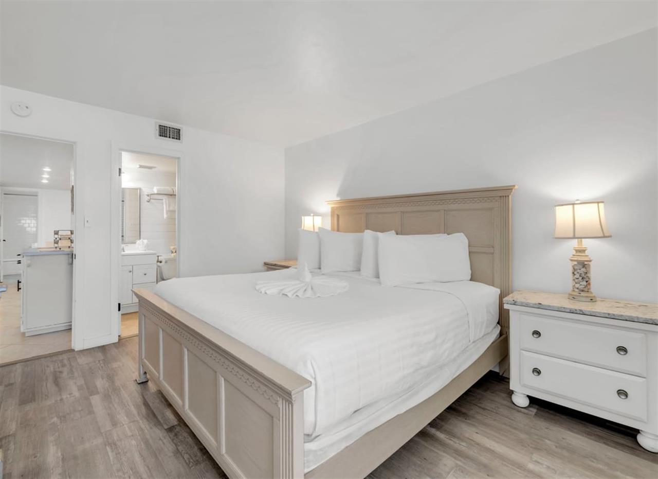 HSRC 517 Master Bedroom with Adjoined Bathroom