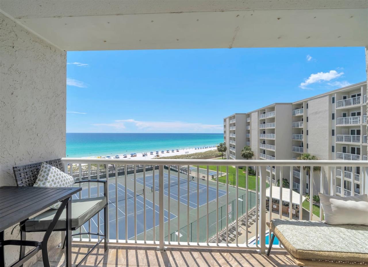HSRC 517 Private Balcony