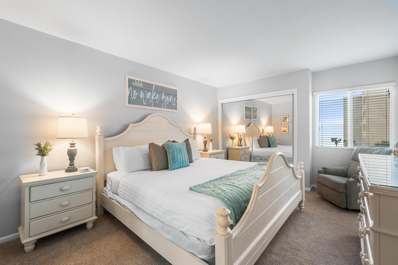 HSRC Master Bedroom With King Size Bed