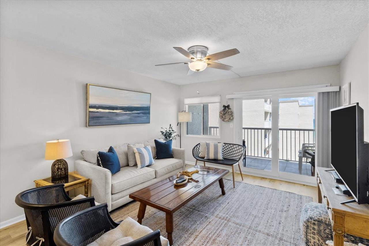 HSRC 611 Living Area With Balcony View