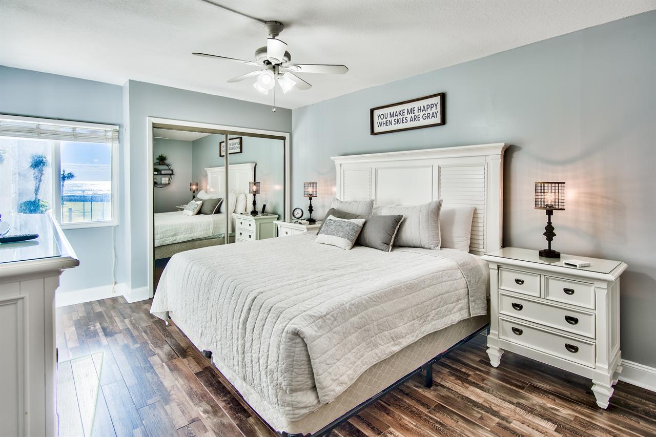 HSRC 211 Master Bedroom With King Bed