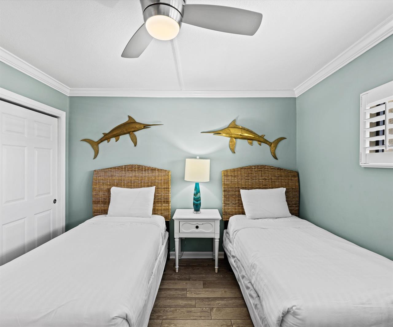 HSRC 210 Second Bedroom With Twin Beds
