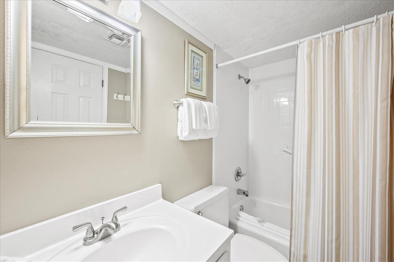 HSRC 416 Bathroom
