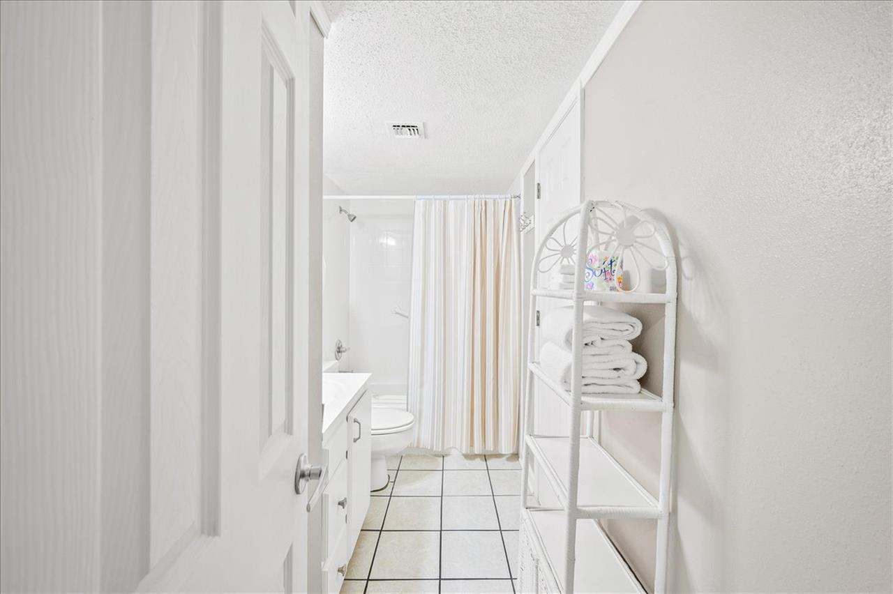 HSRC 416 Bathroom
