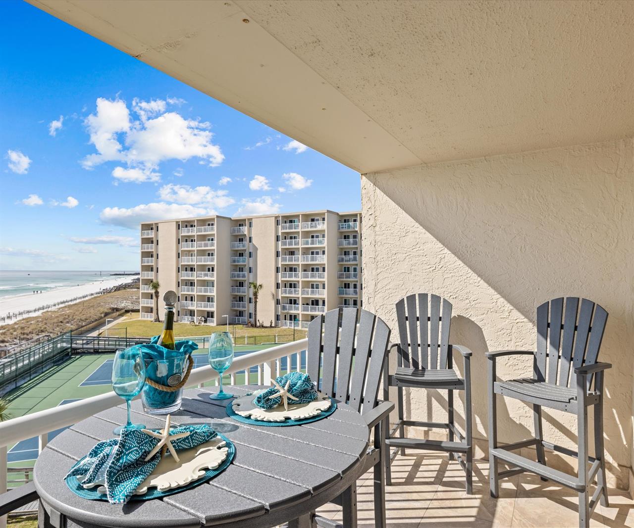 HSRC 422 Private Balcony