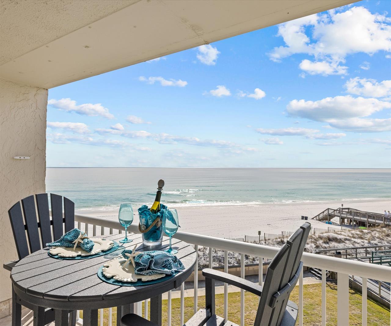 HSRC 422 Private Balcony With Gulf View