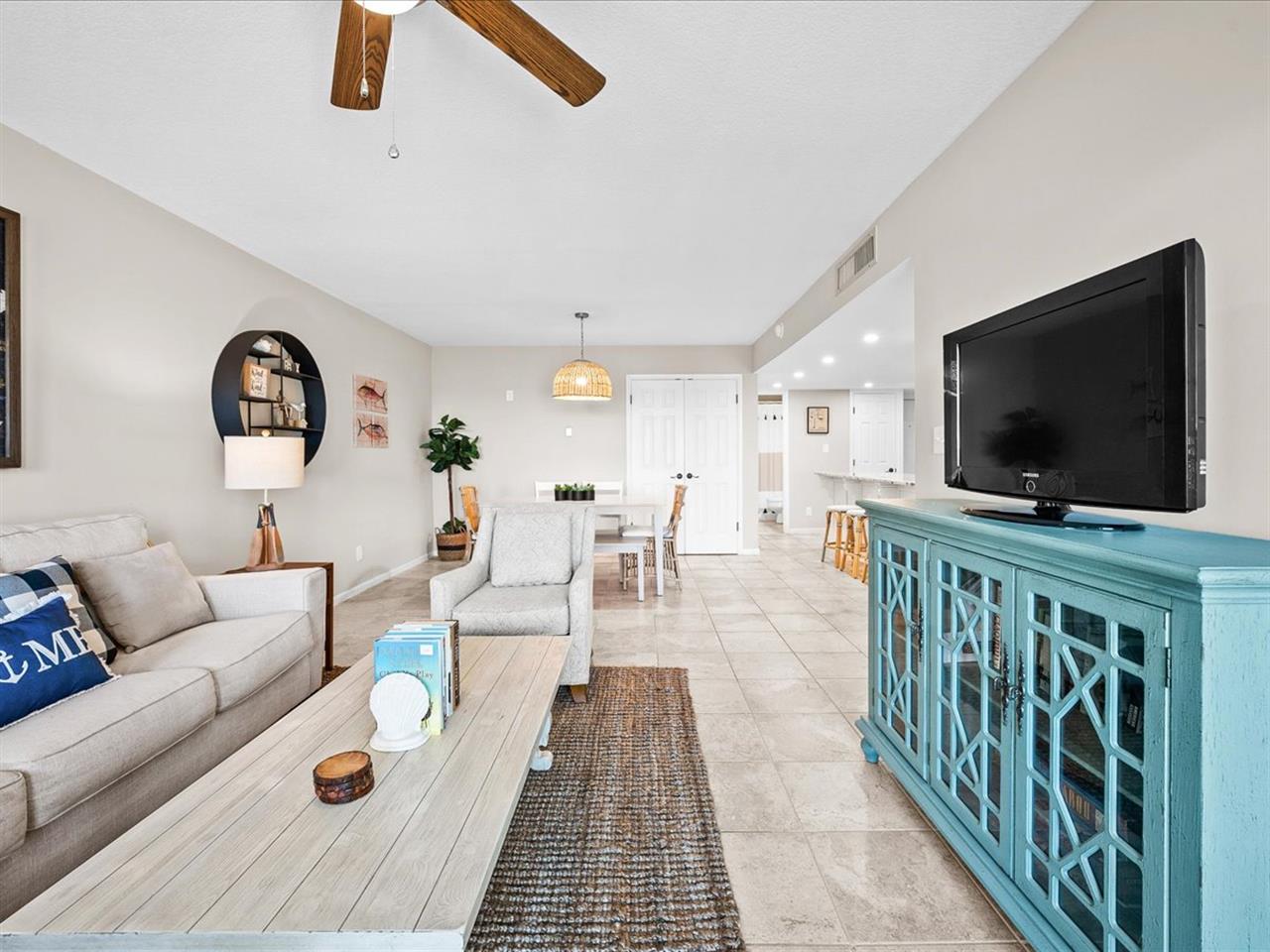 HSRC 207 Living Area