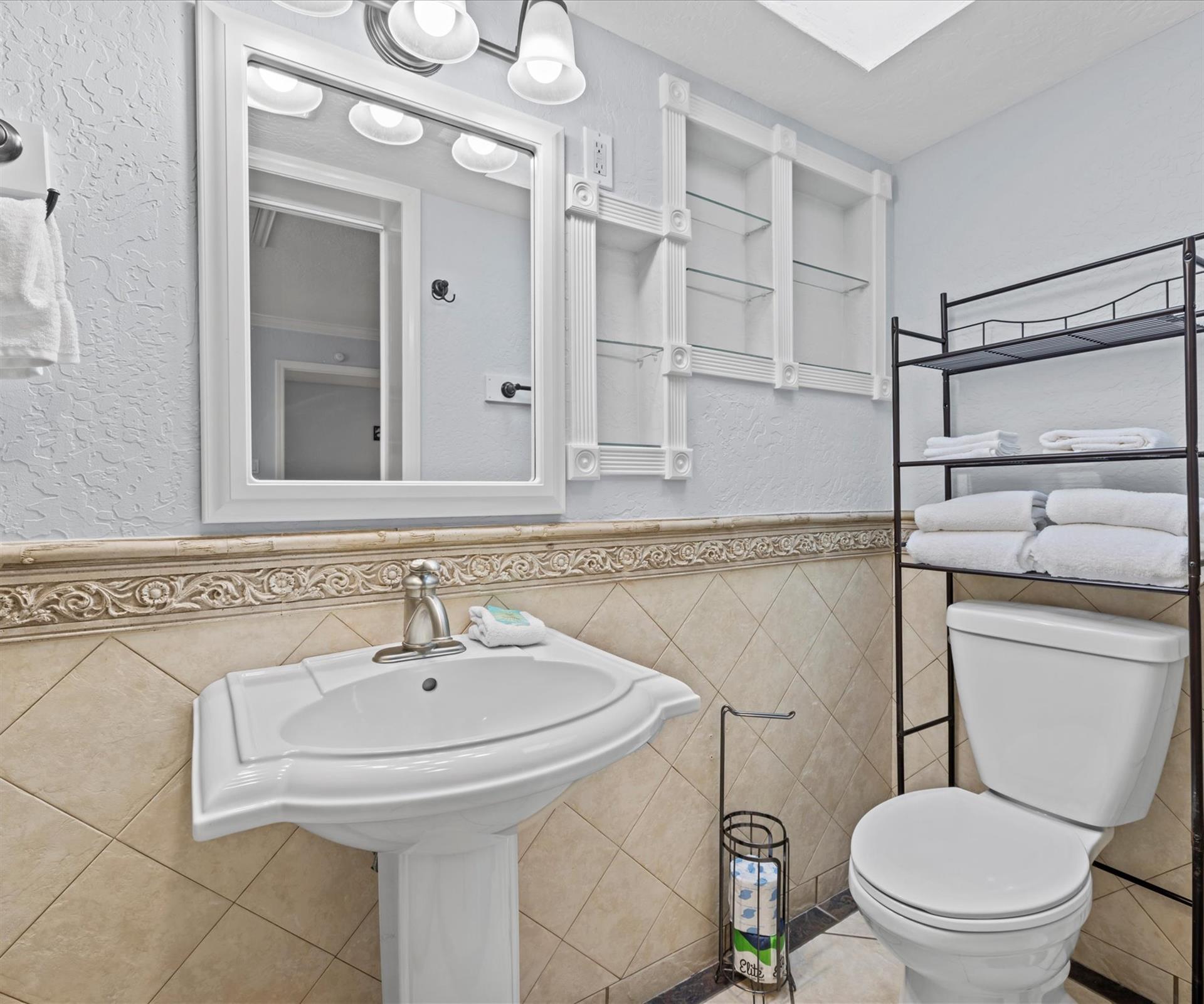 HSRC 1A Master Bathroom