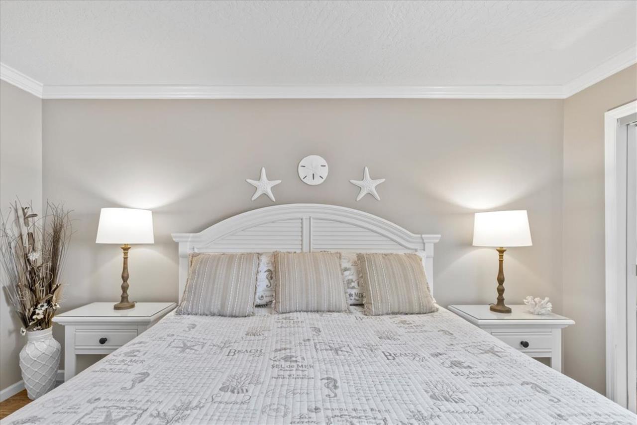 HSRC 204 Master Bedroom With King Bed