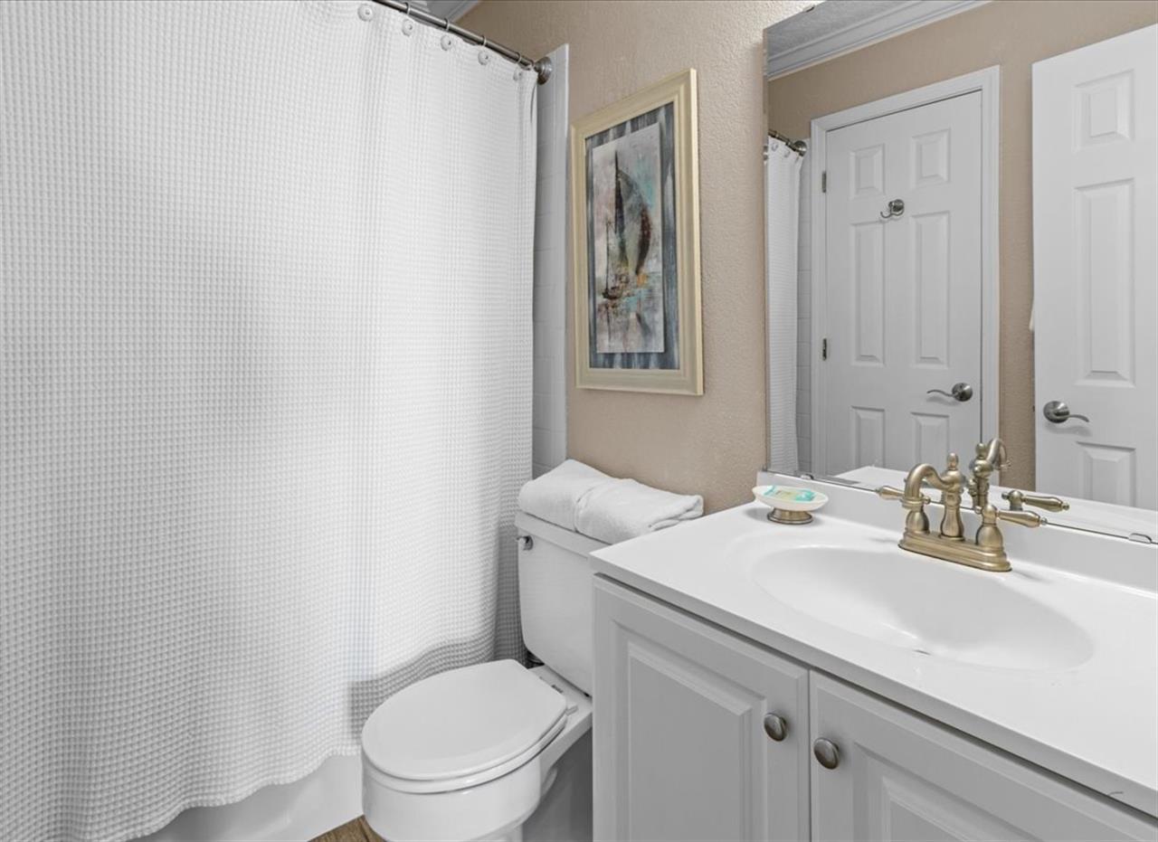 HSRC 204 Second Bathroom