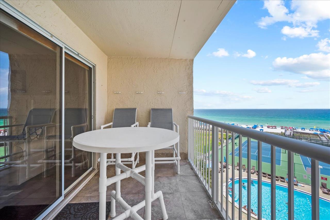 HSRC 513 Balcony View