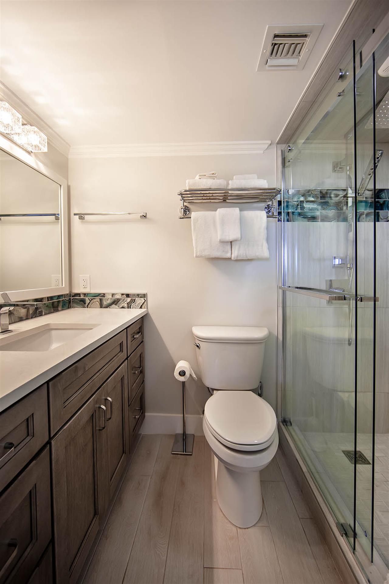 HSRC 104 Master Bathroom With WalkIn Shower