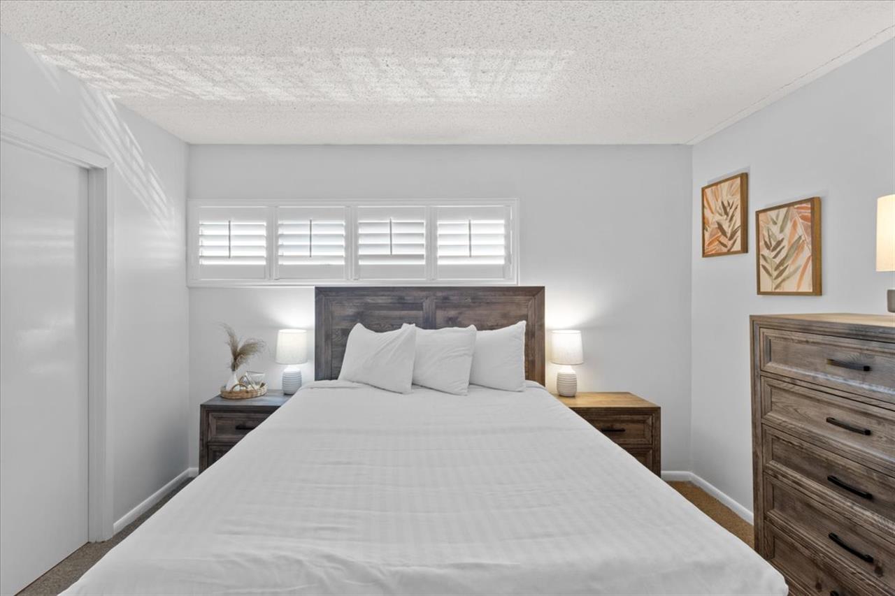 HSRC 213 Guest Bedroom with Queen Size Bed