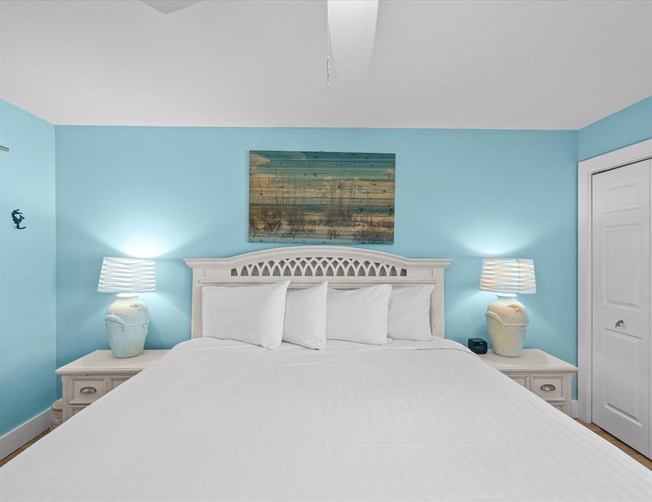 HSRC 404 Master Bedroom King Bed