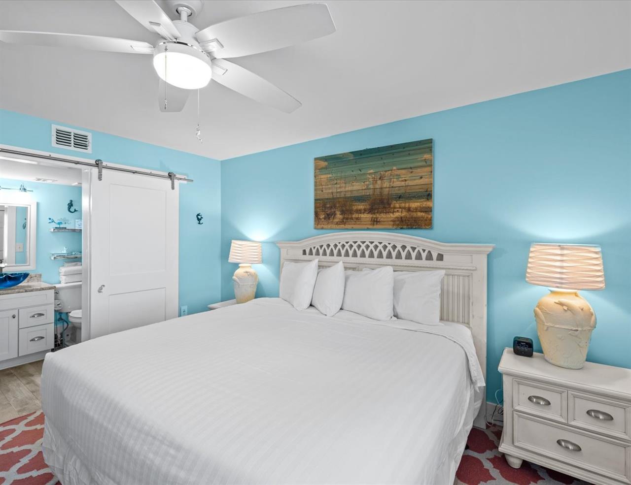 HSRC 404 Master Bedroom With King Bed And En Suite