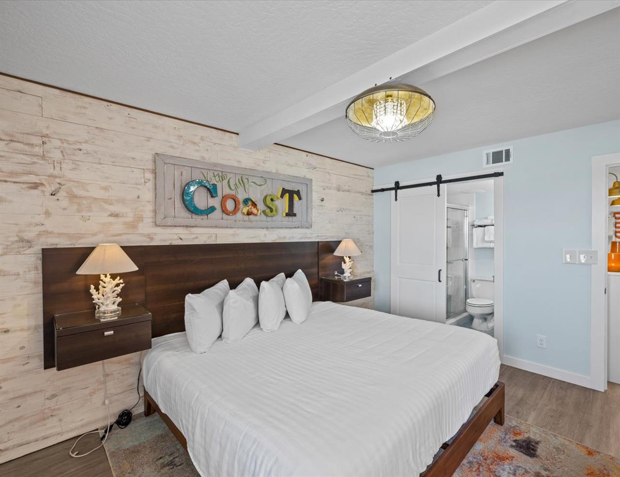 HSRC 321 Master Bedroom With King Bed And En Suite