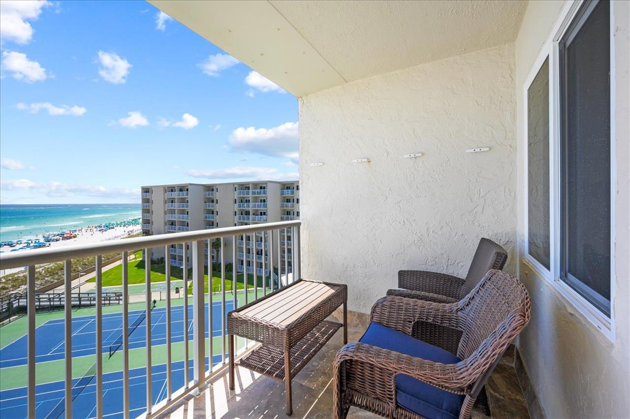 HSRC 620 Private Balcony With Gulf View