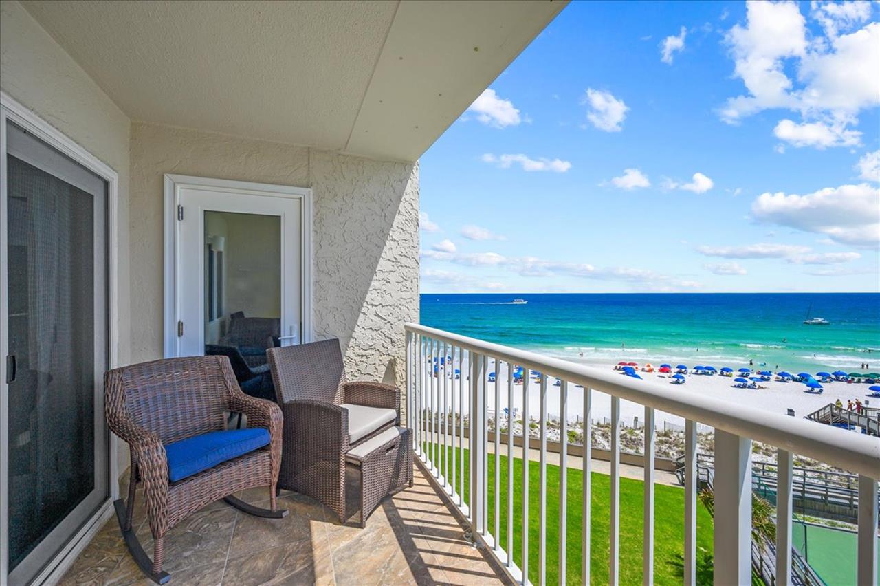 HSRC 620 Private Balcony With Gulf View