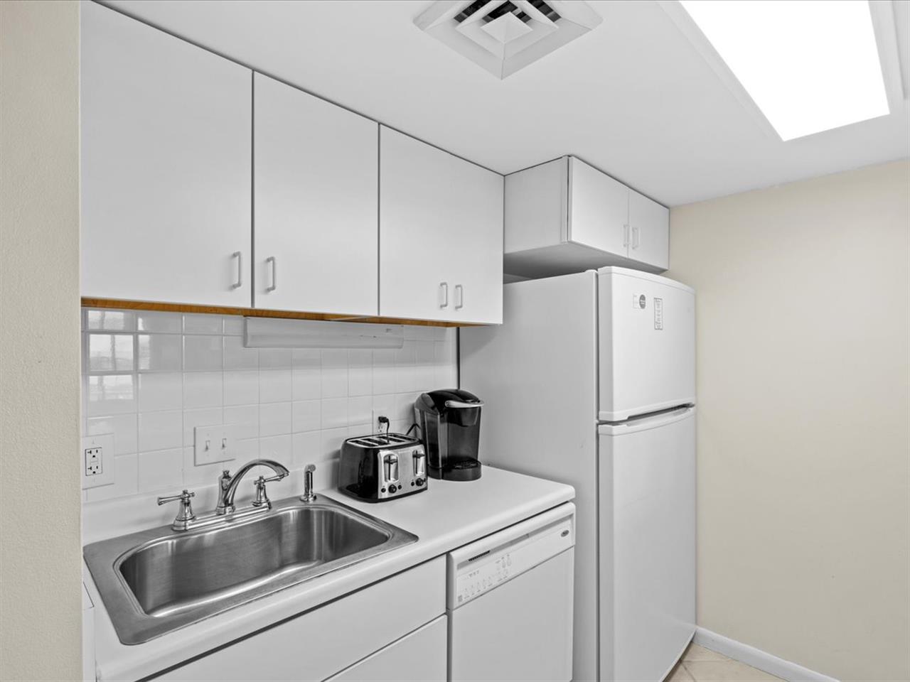 HSRC 106 Kitchen