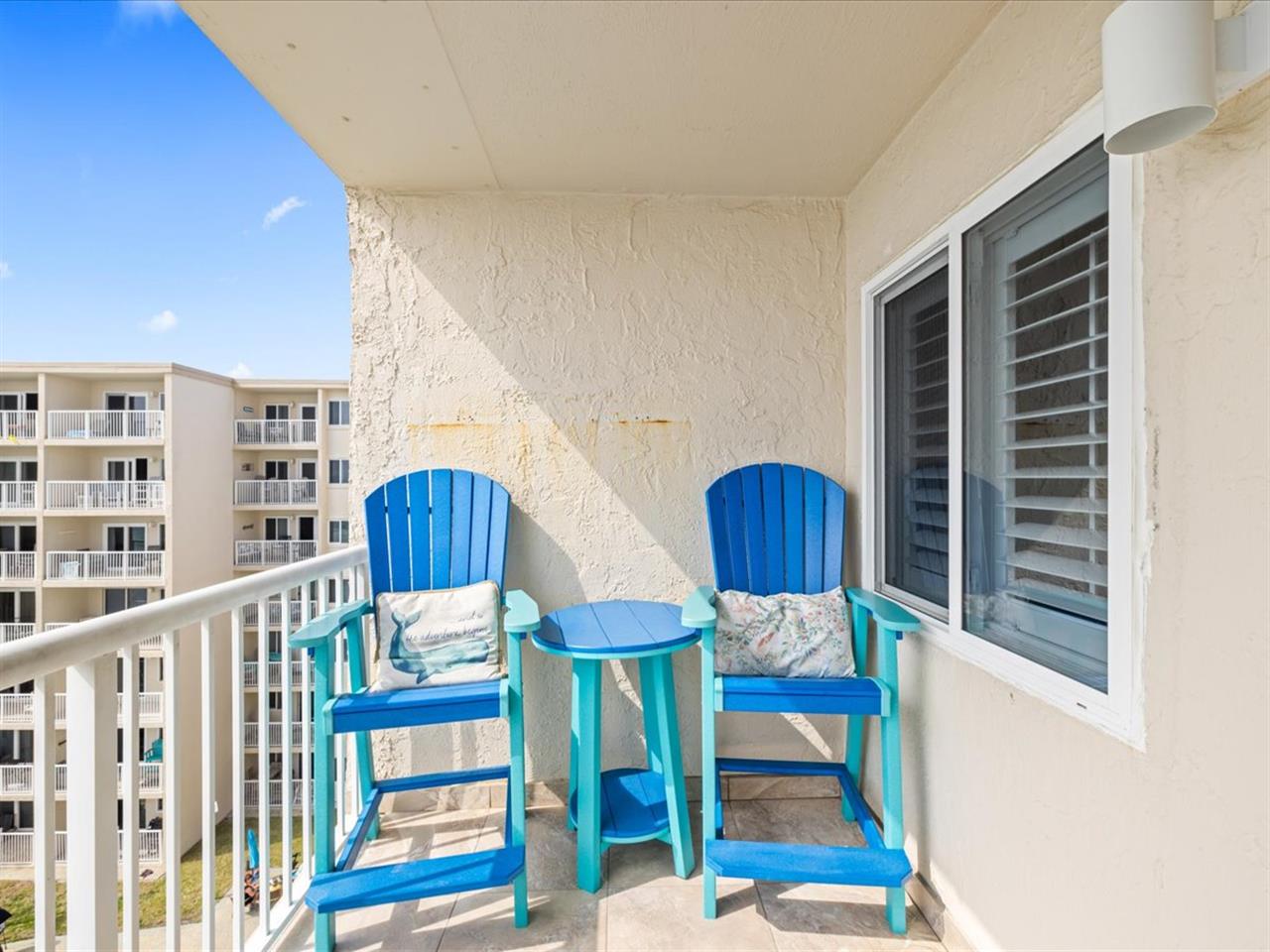 HSRC 617 Private Balcony