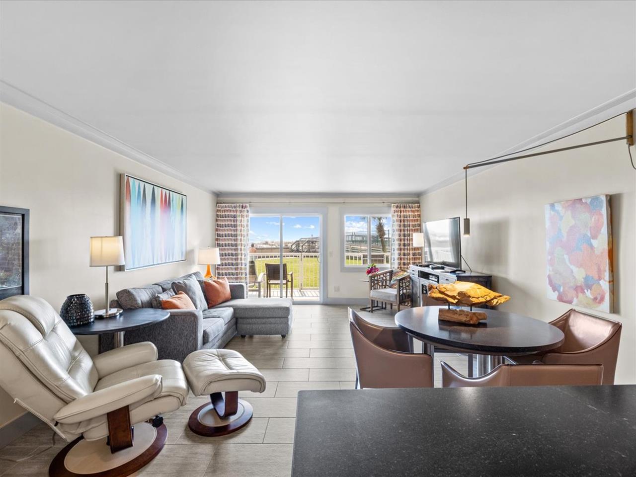 HSRC 120 Living Area