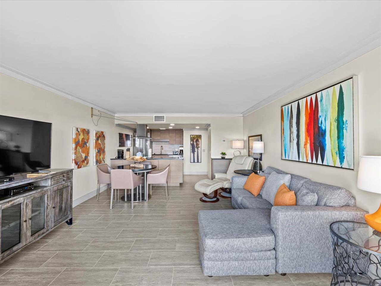 HSRC 120 Living Area