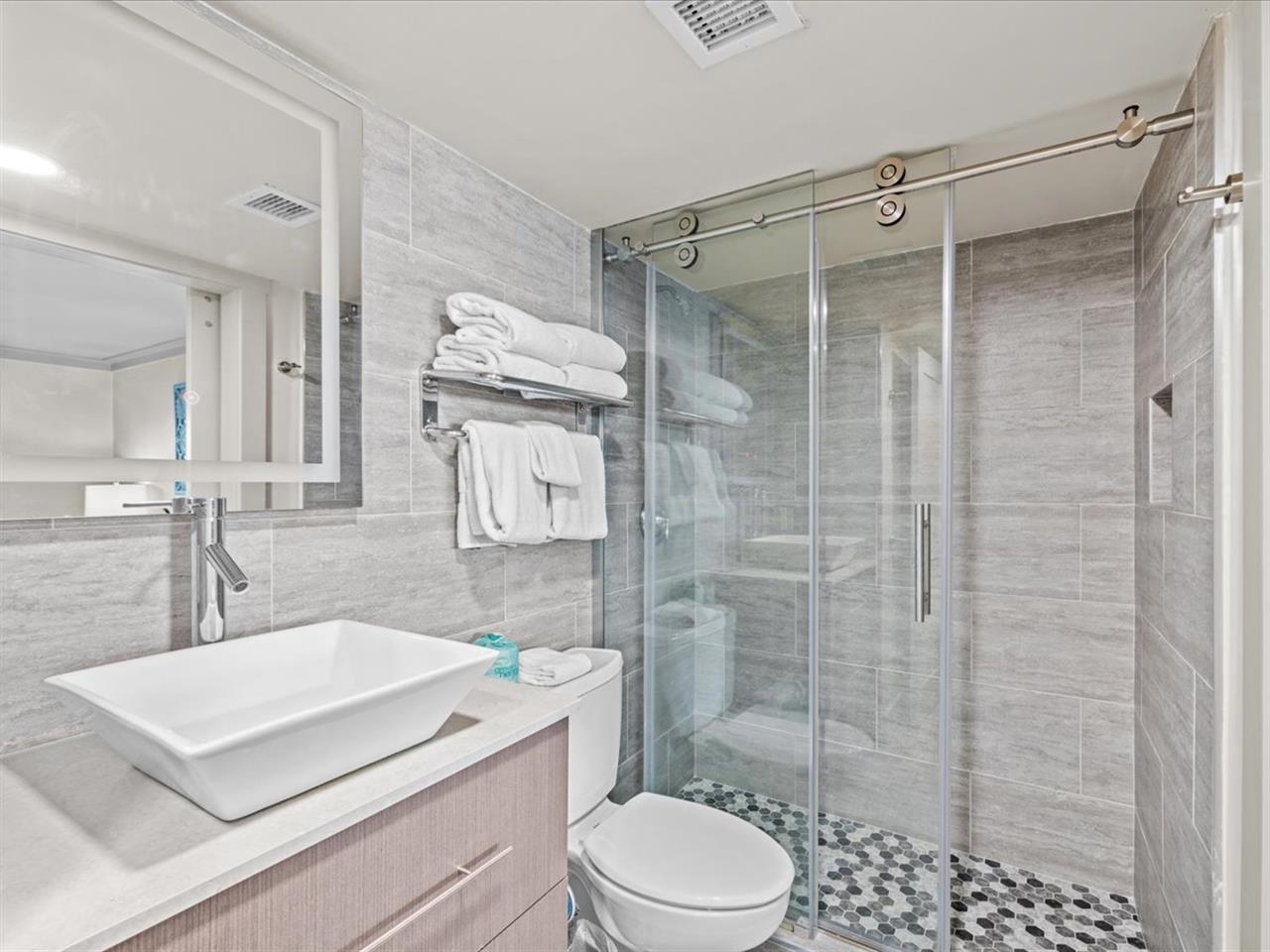 HSRC 120 Bathroom With Walkin Shower