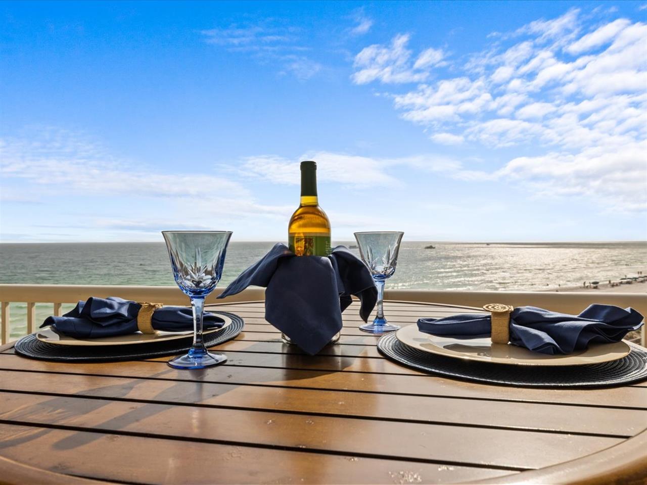 HSRC 522 Private Balcony