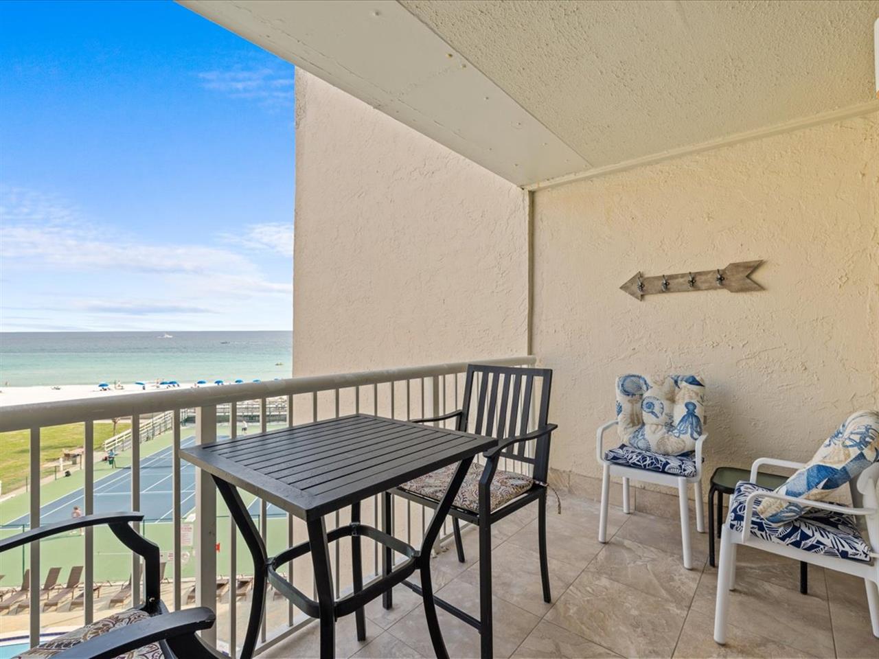 HSRC 510 Private Balcony