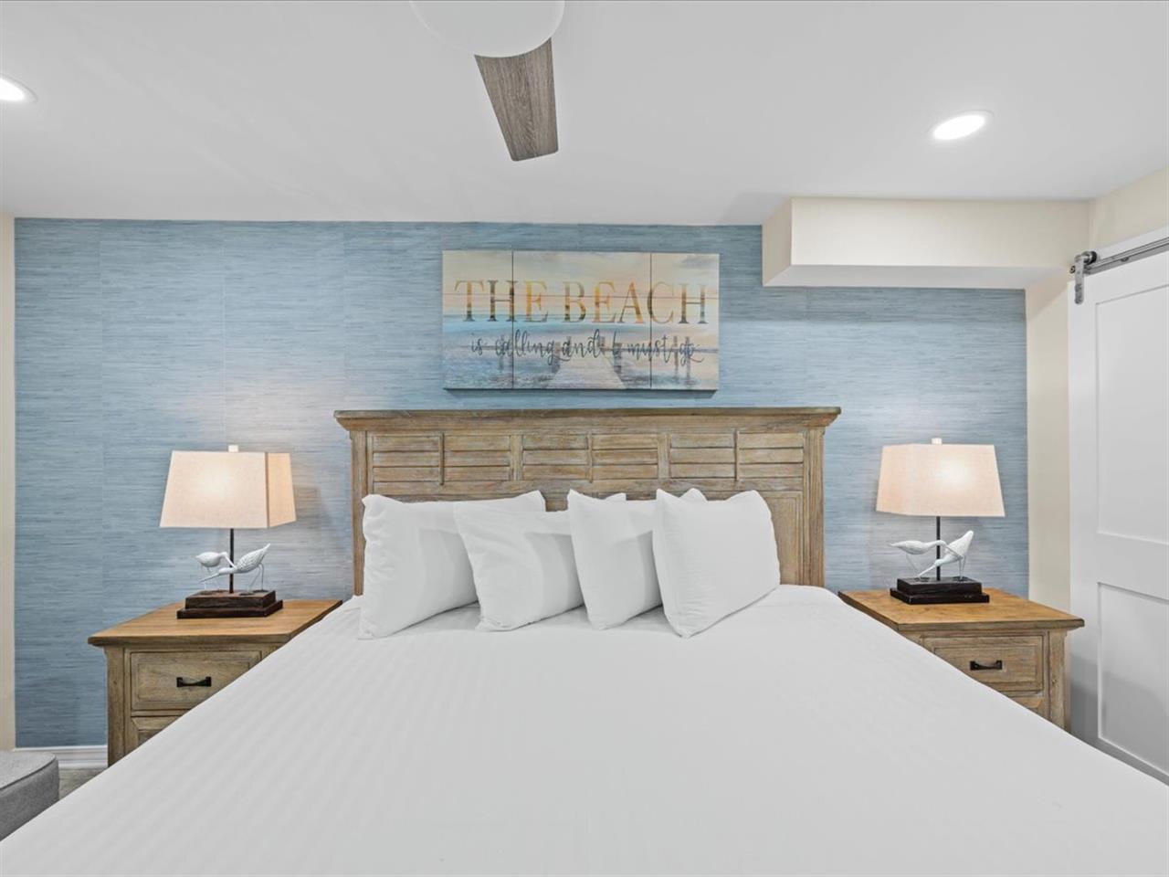 HSRC 103 Bedroom with King Bed