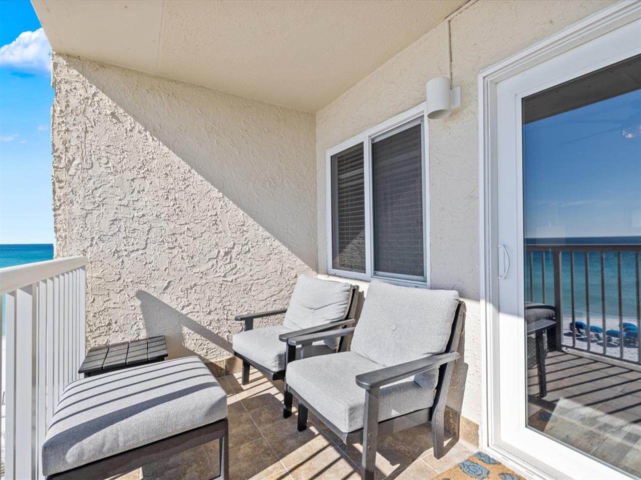HSRC 501 Private Balcony