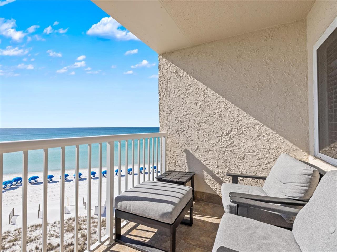 HSRC 501 Private Balcony
