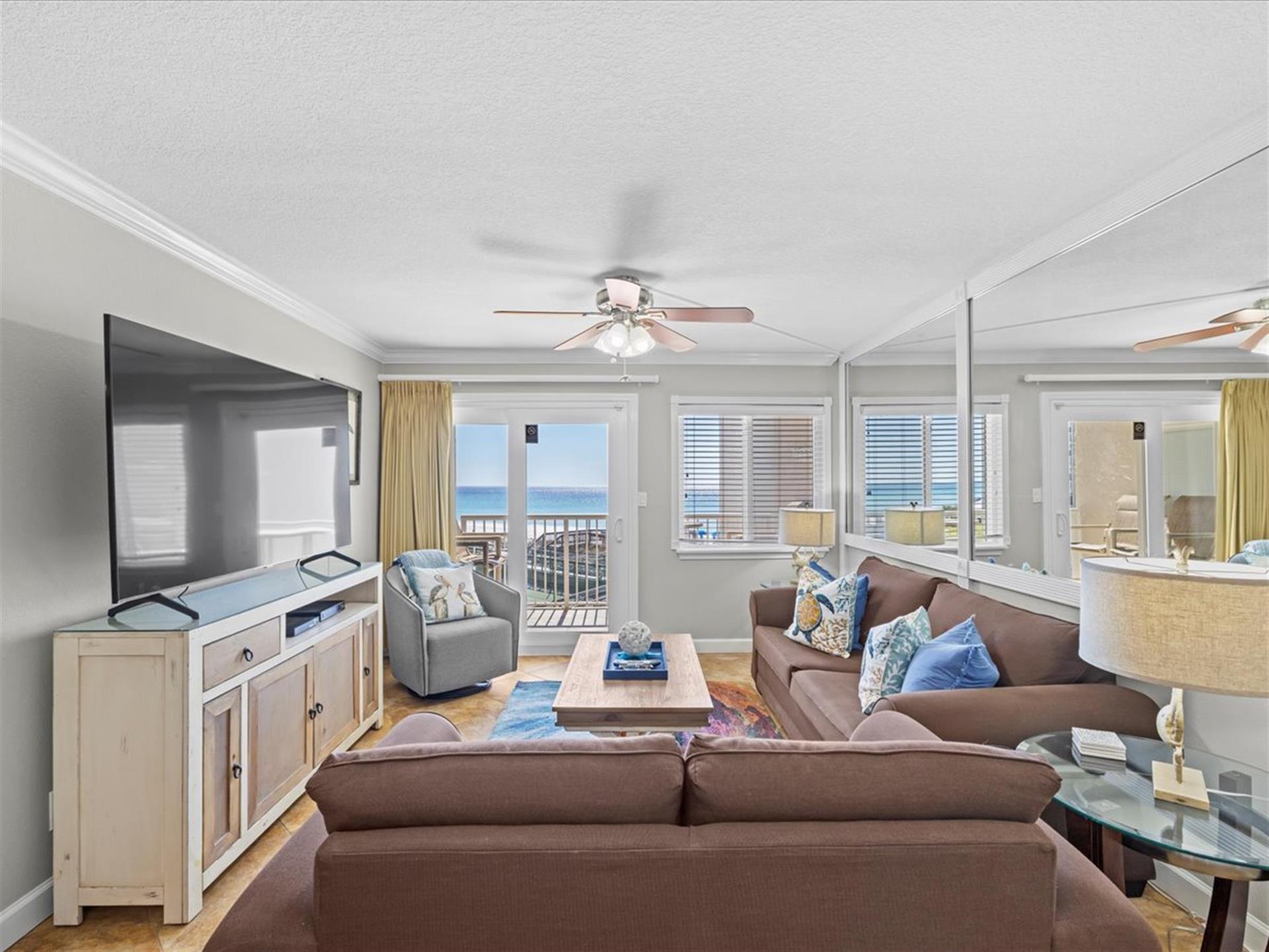 HSRC 304 Living Area With Gulf View
