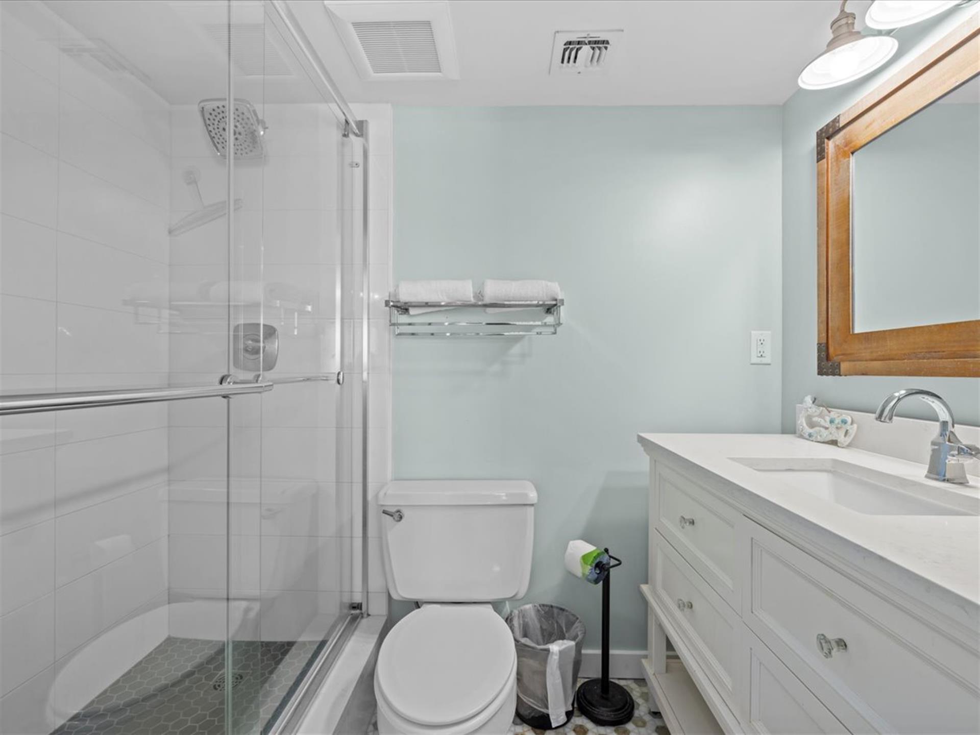 HSRC 618 Master Bathroom With WalkIn Shower