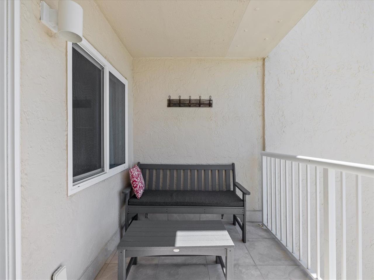 HSRC 618 Private Balcony