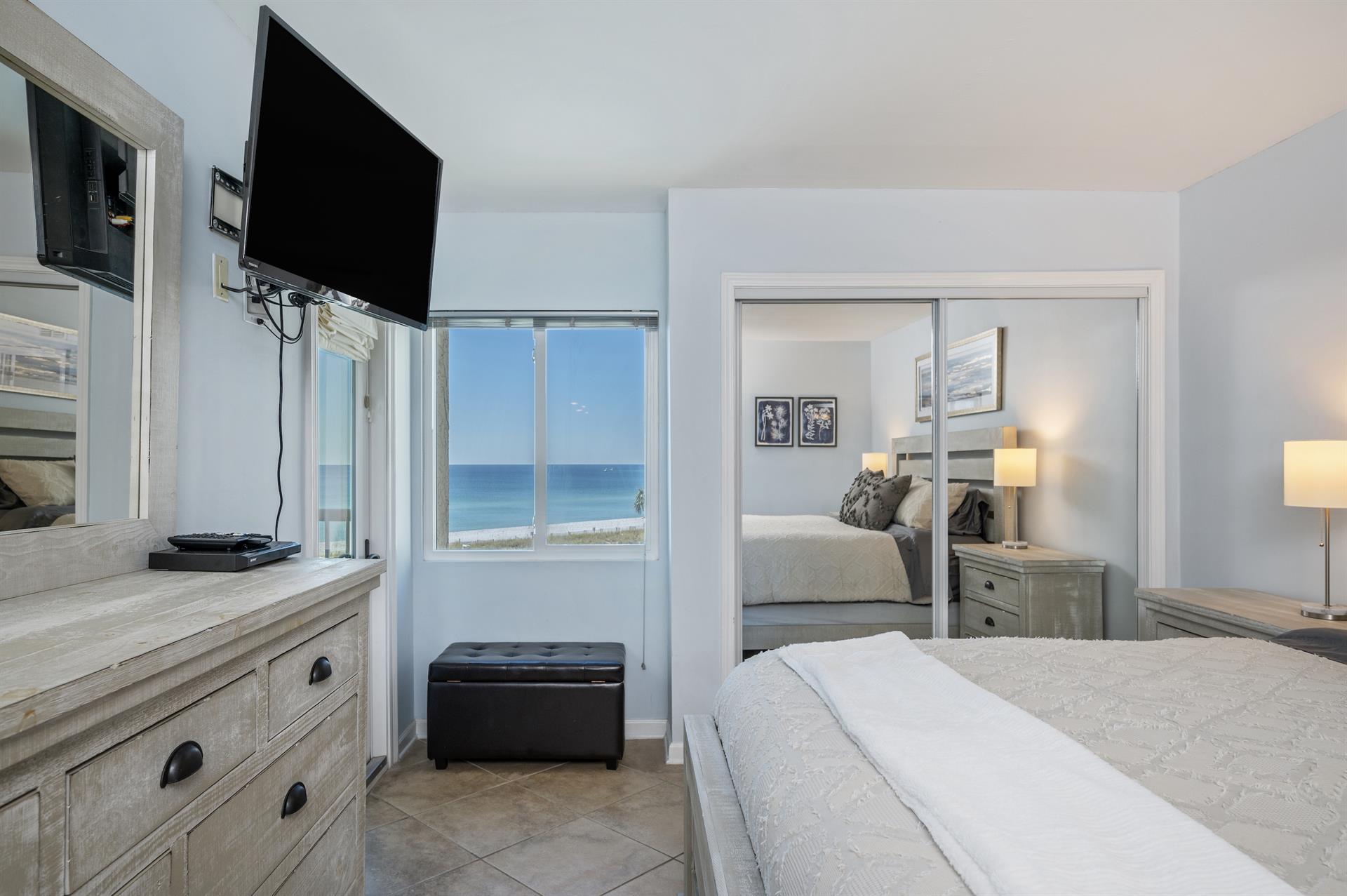 HSRC 415 Master Bedroom With Gulf View