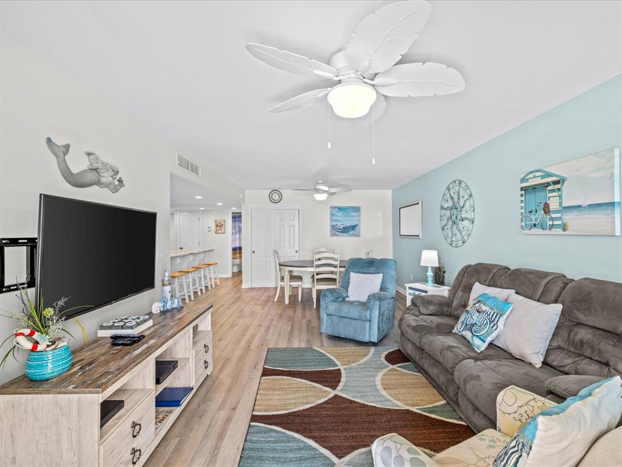 HSRC 718 Living Area