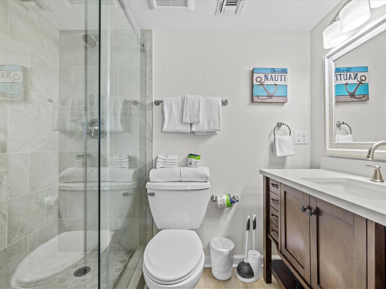 HSRC 718 Master Bathroom With WalkIn Shower