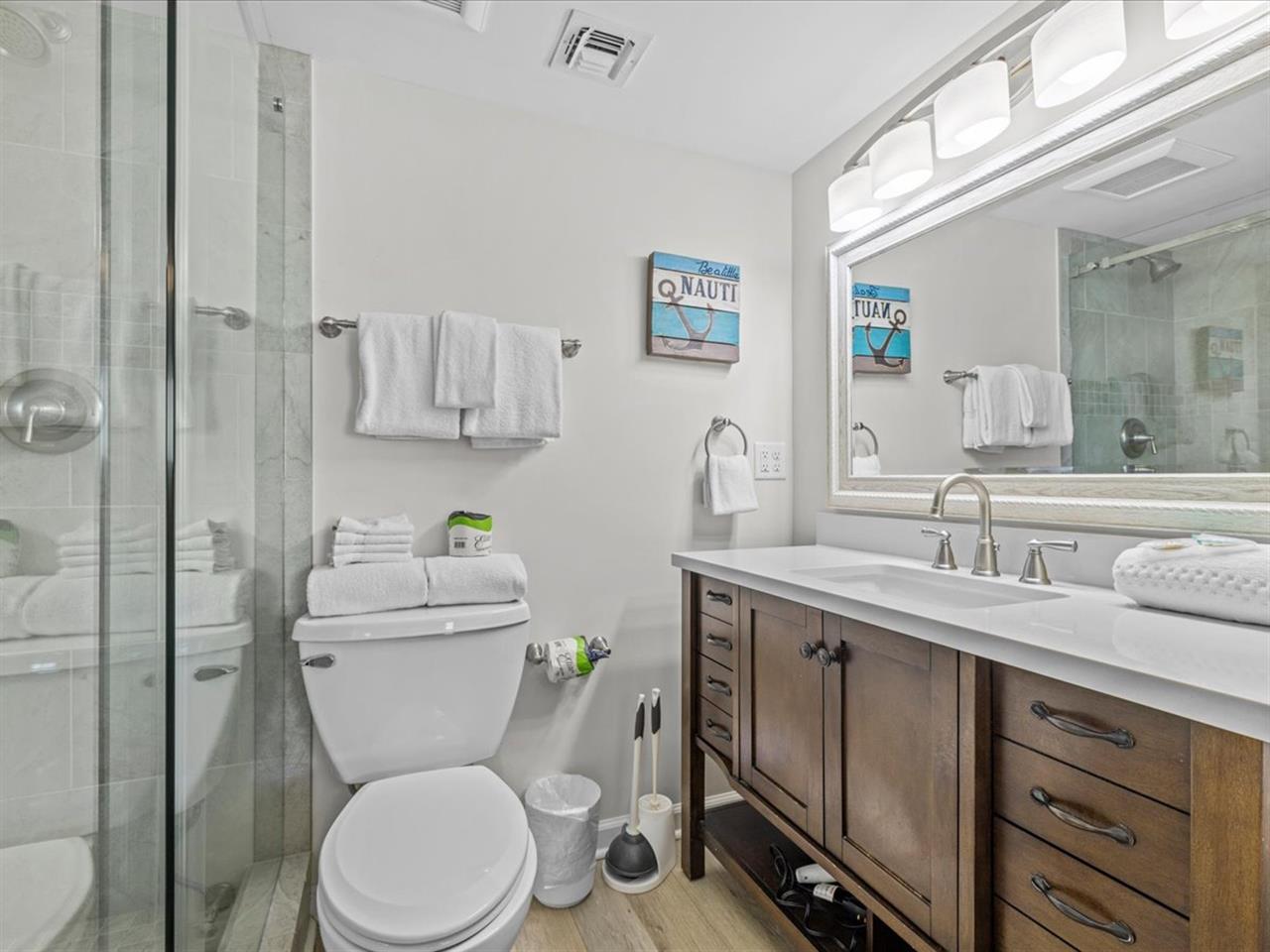 HSRC 718 Master Bathroom With WalkIn Shower