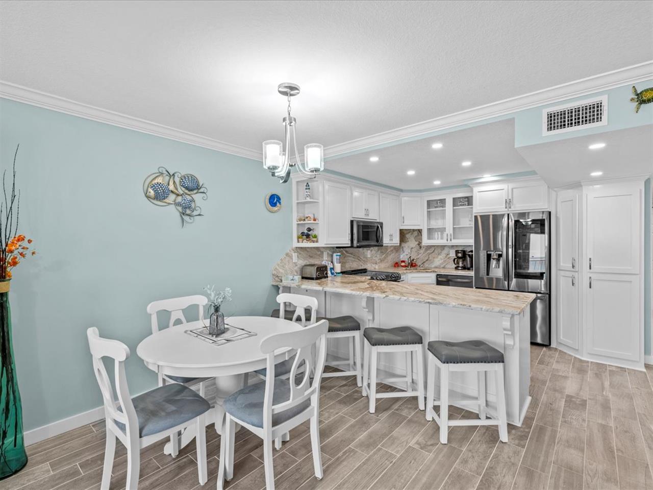 HSRC 722 DiningKitchen Areas