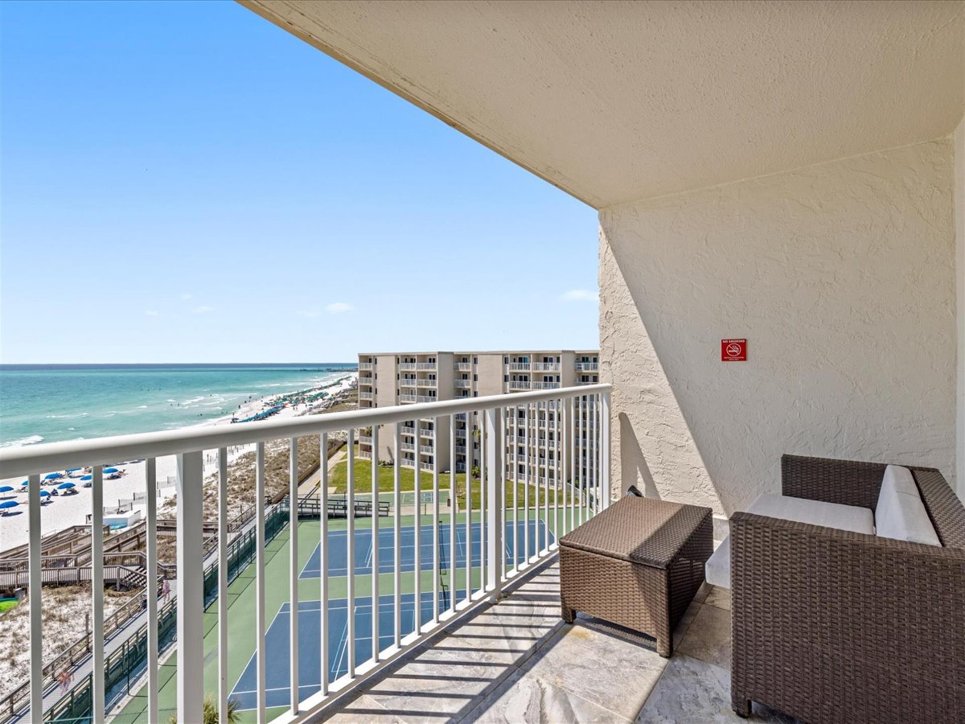 HSRC 722 Private Balcony With Gulf View